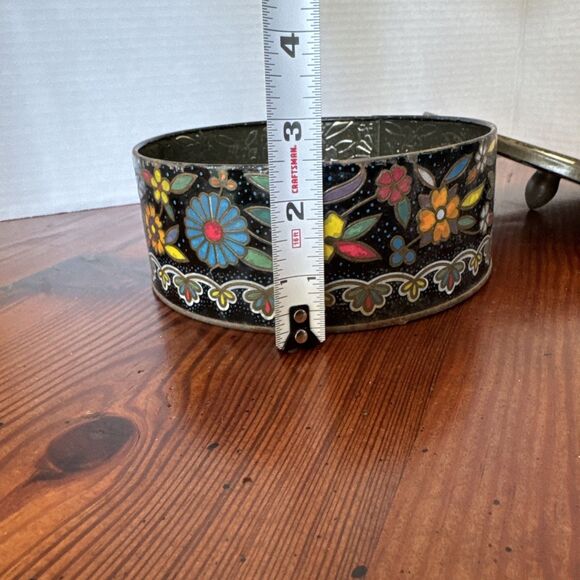 Vintage 1975 Daher Black Floral Series Embossed Biscuit Tin Made in England - Picture 9 of 13